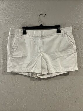 Classic J CREW chino broken-in shorts